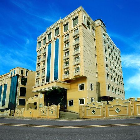 Shenbaga Hotel And Convention Centre Pondicherry Exterior photo